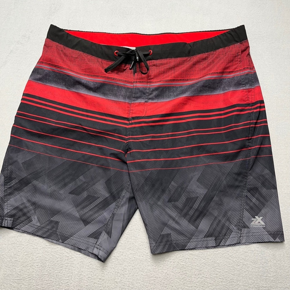 ZeroXposur Mens Board Shorts XL Poppy Lee Red Black‎ Geometric Striped cut liner